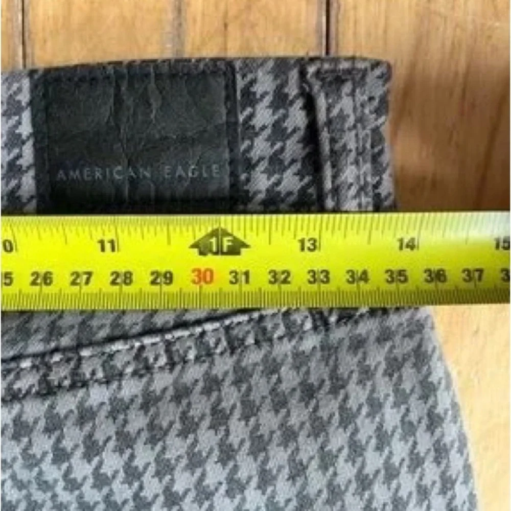 Slim Fit Houndstooth Chinos in Gray